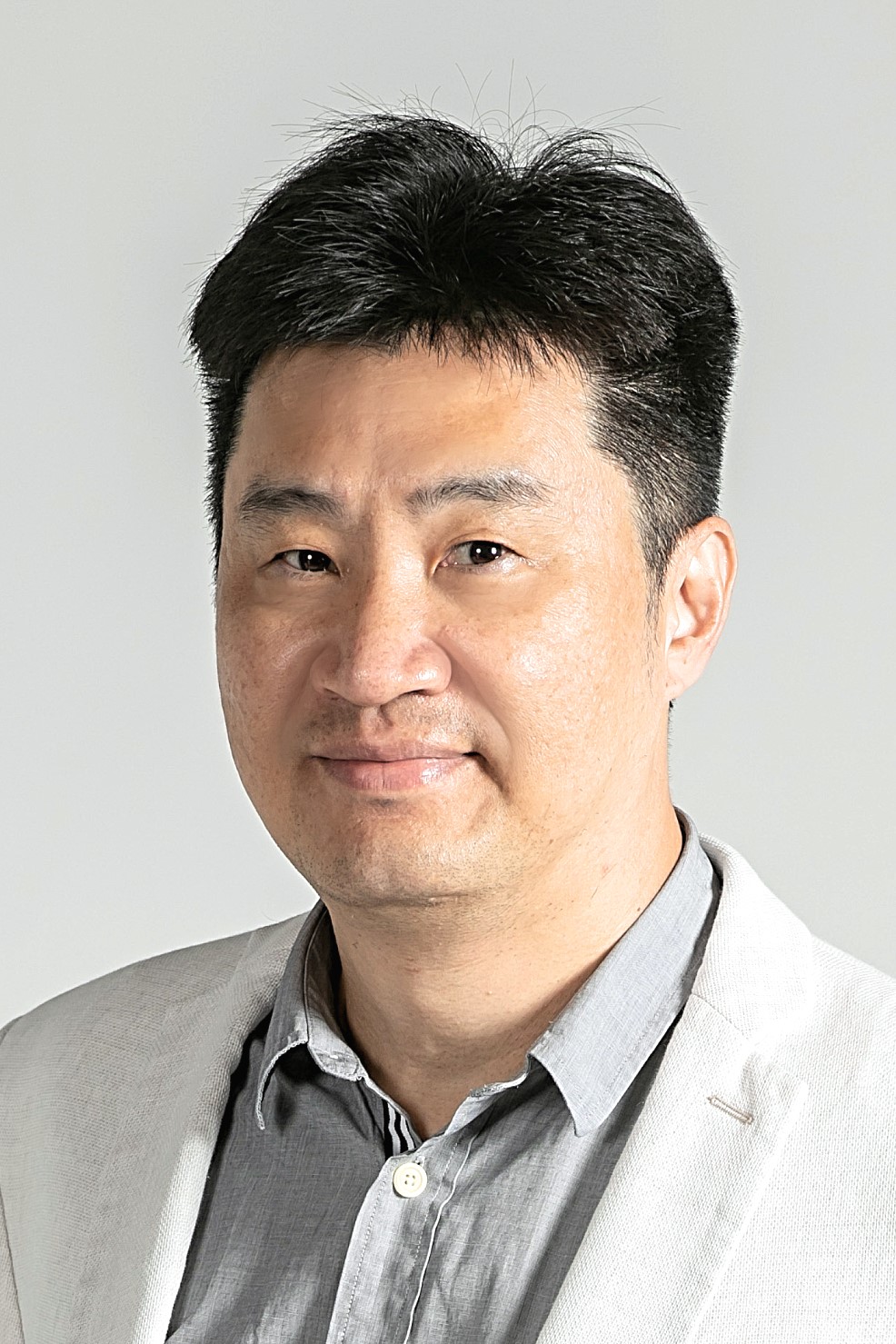 Prof. Thomas Wei Chung HU 胡惟忠
